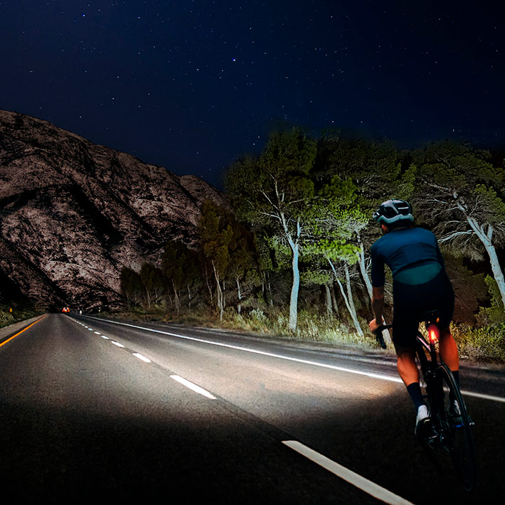 велофара Fenix BC21R V3.0